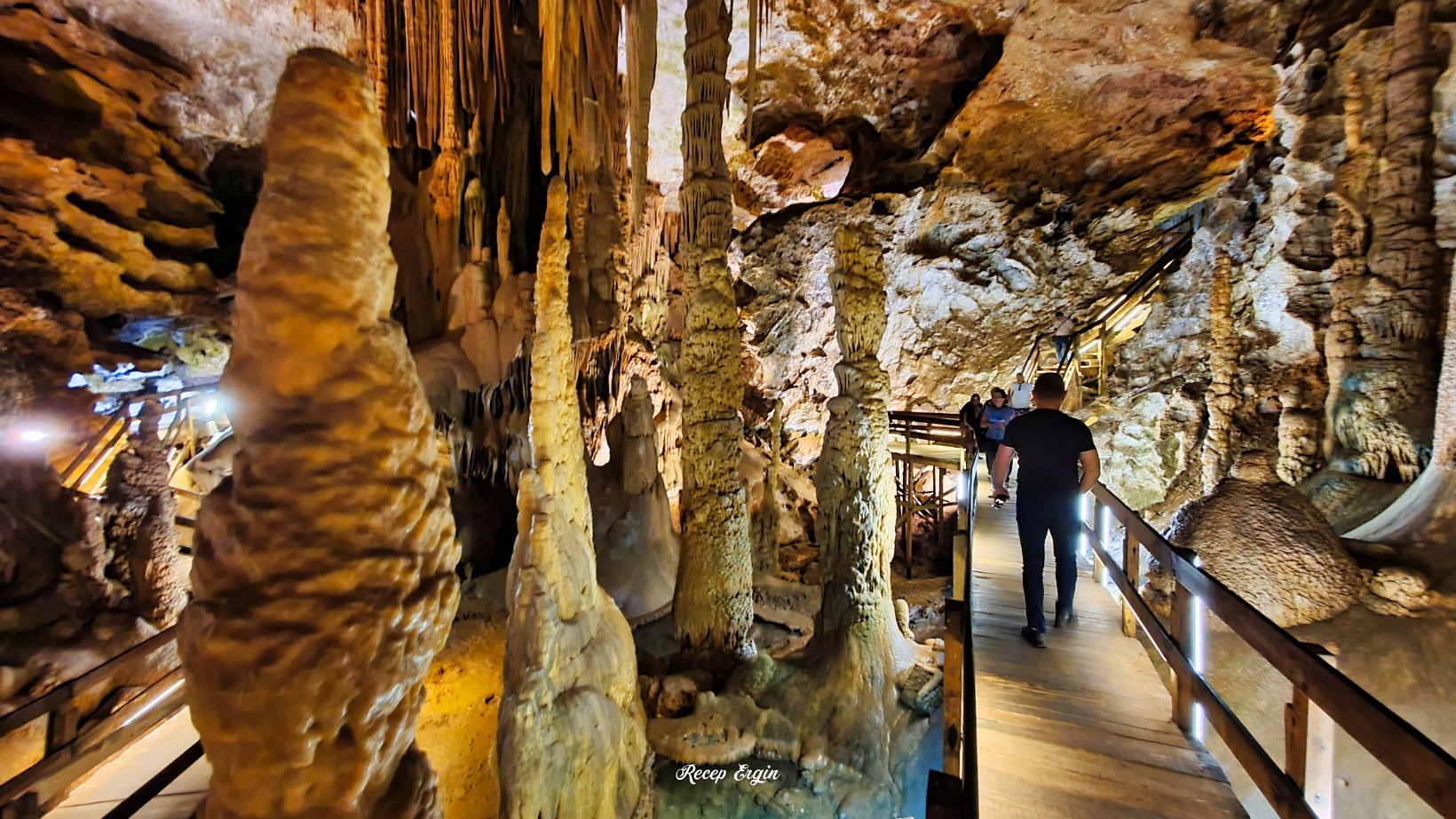 150 milyon yıllık Karaca Mağarası’nda sezon devam ediyor 1