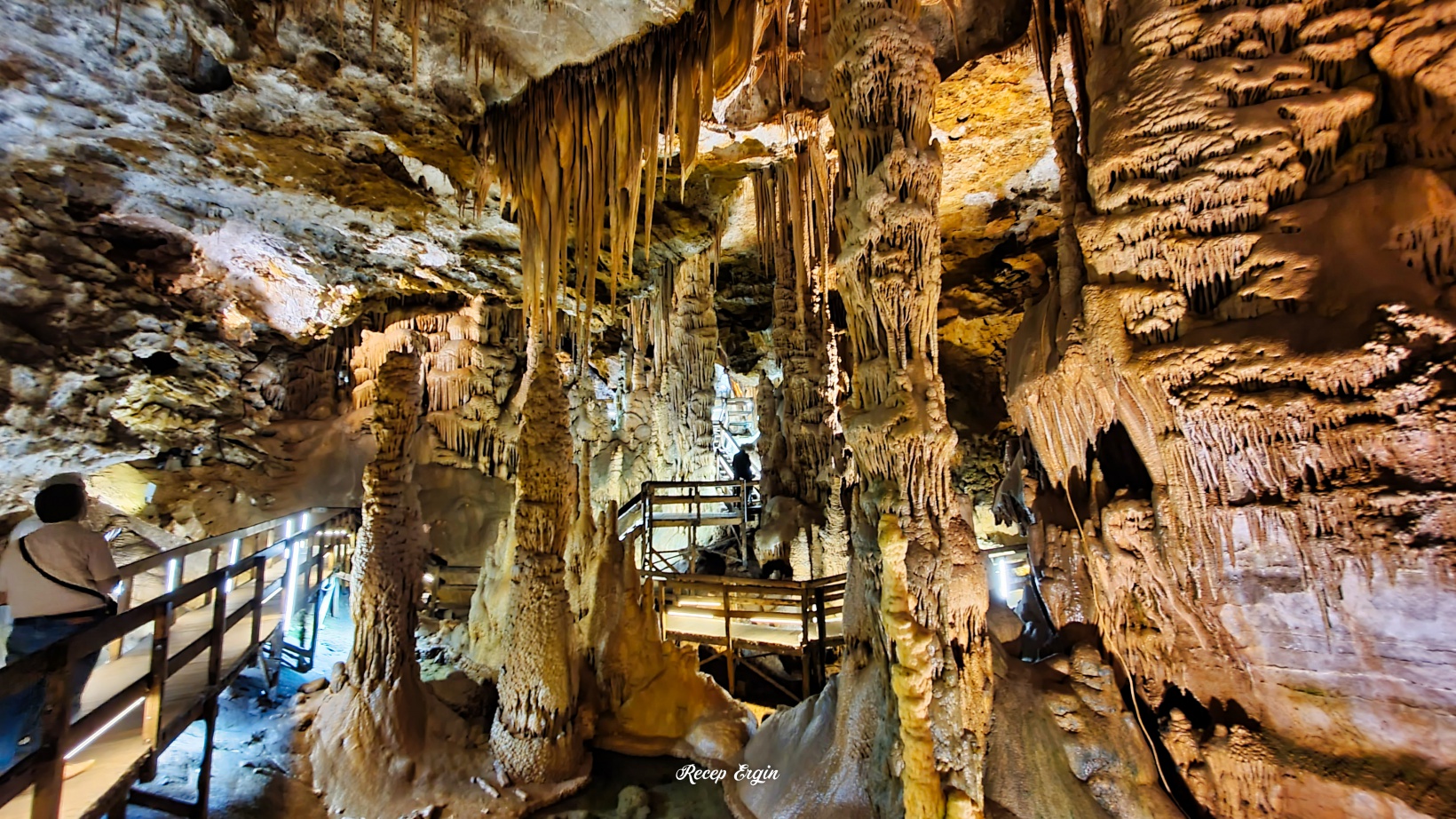 150 milyon yıllık Karaca Mağarası’nda sezon devam ediyor 7