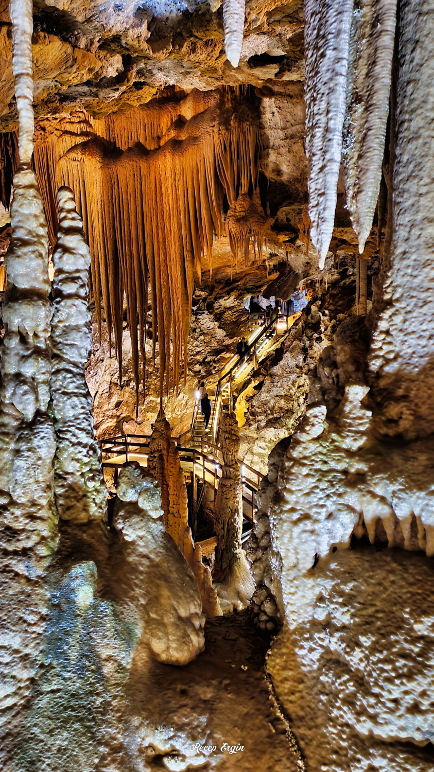 150 milyon yıllık Karaca Mağarası’nda sezon devam ediyor 5
