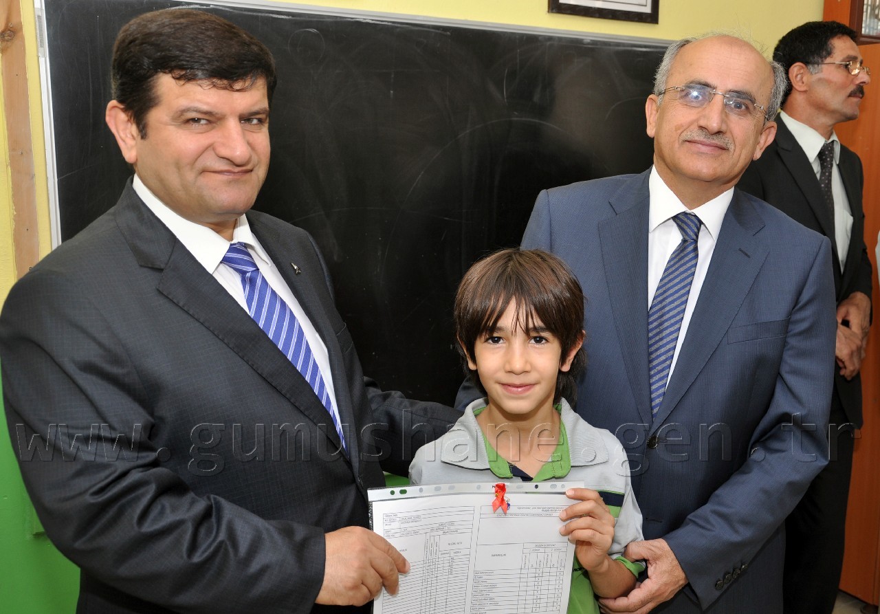 22 bin 473 Öğrenci Karne Aldı 1