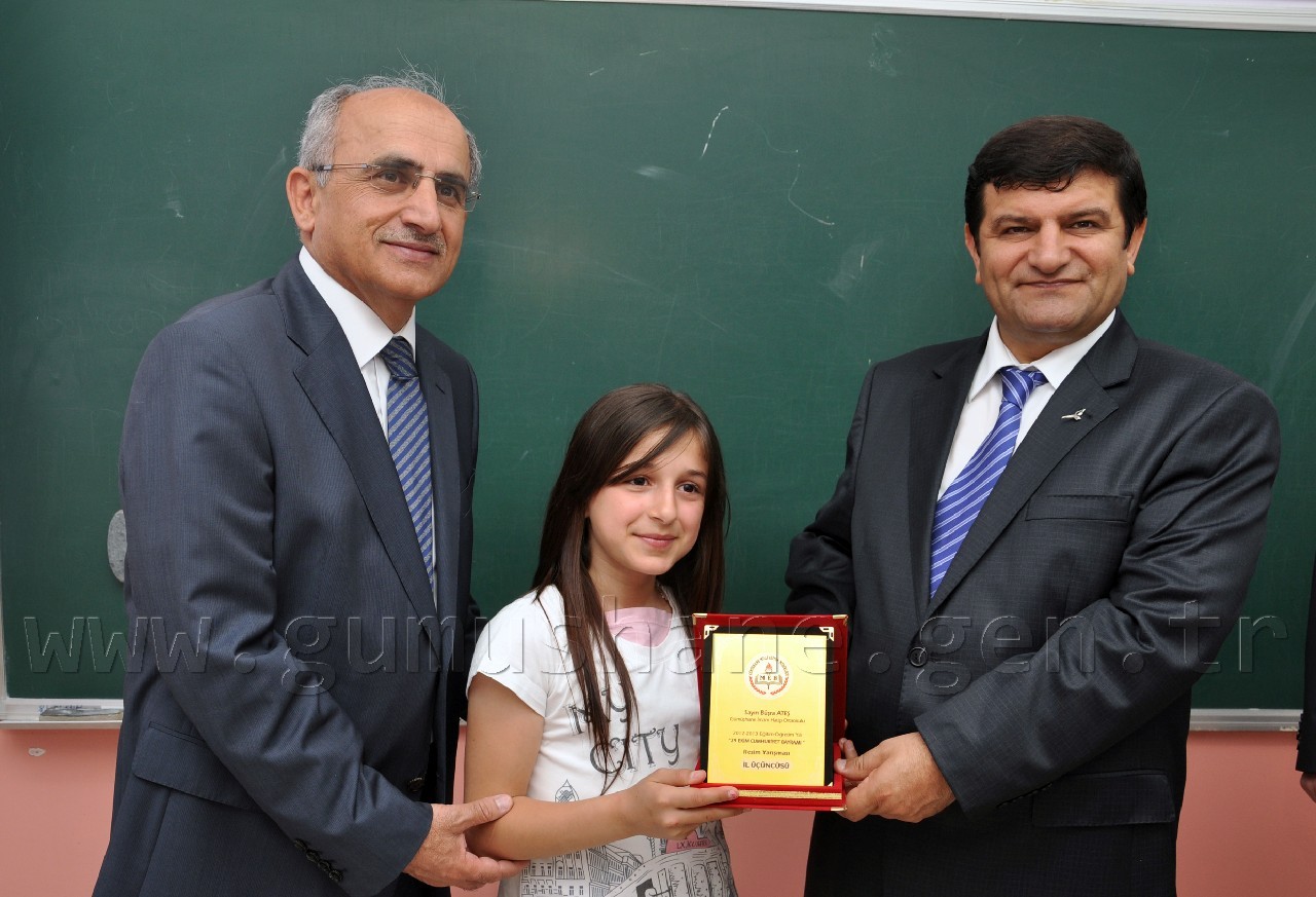 22 bin 473 Öğrenci Karne Aldı 8