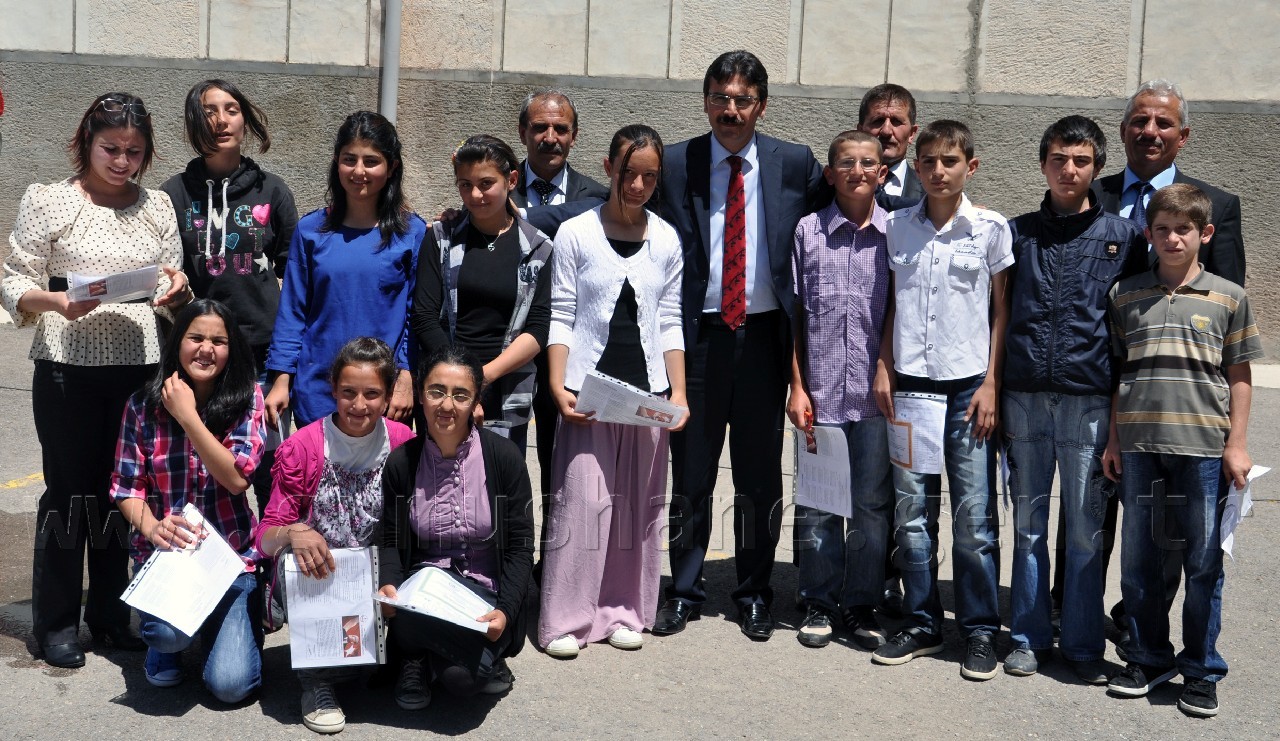 22 bin 473 Öğrenci Karne Aldı 13