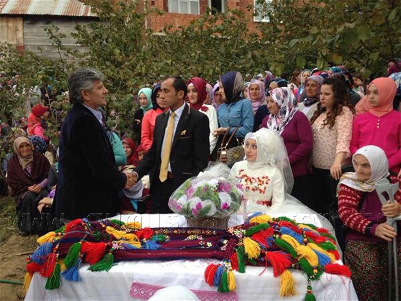 Milletvekili Aydın, Bu Bayramda da Gümüşhane'de Gidilmedik Yer, Sıkılmadık El Bırakmıyor 10