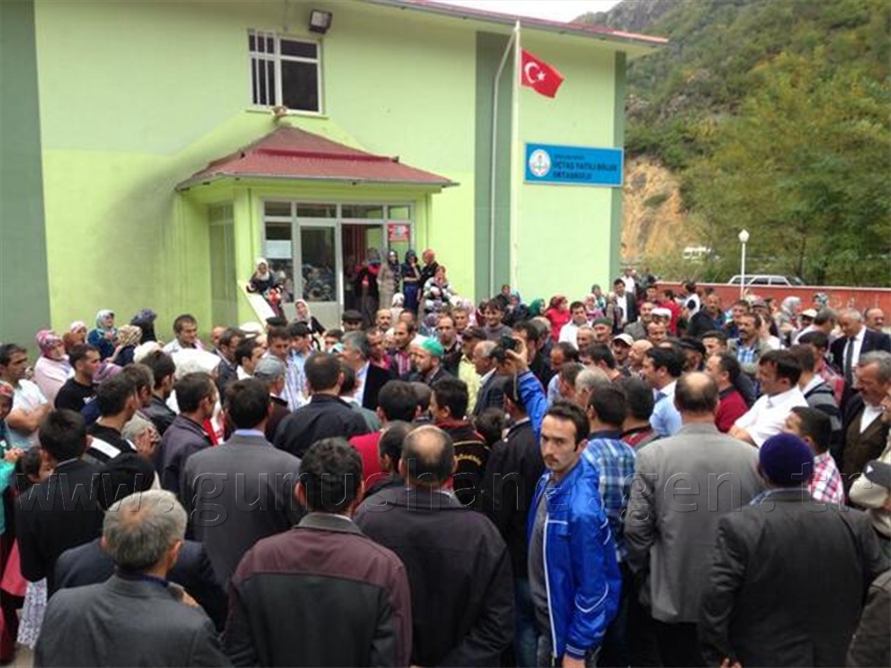 Milletvekili Aydın, Bu Bayramda da Gümüşhane'de Gidilmedik Yer, Sıkılmadık El Bırakmıyor 12