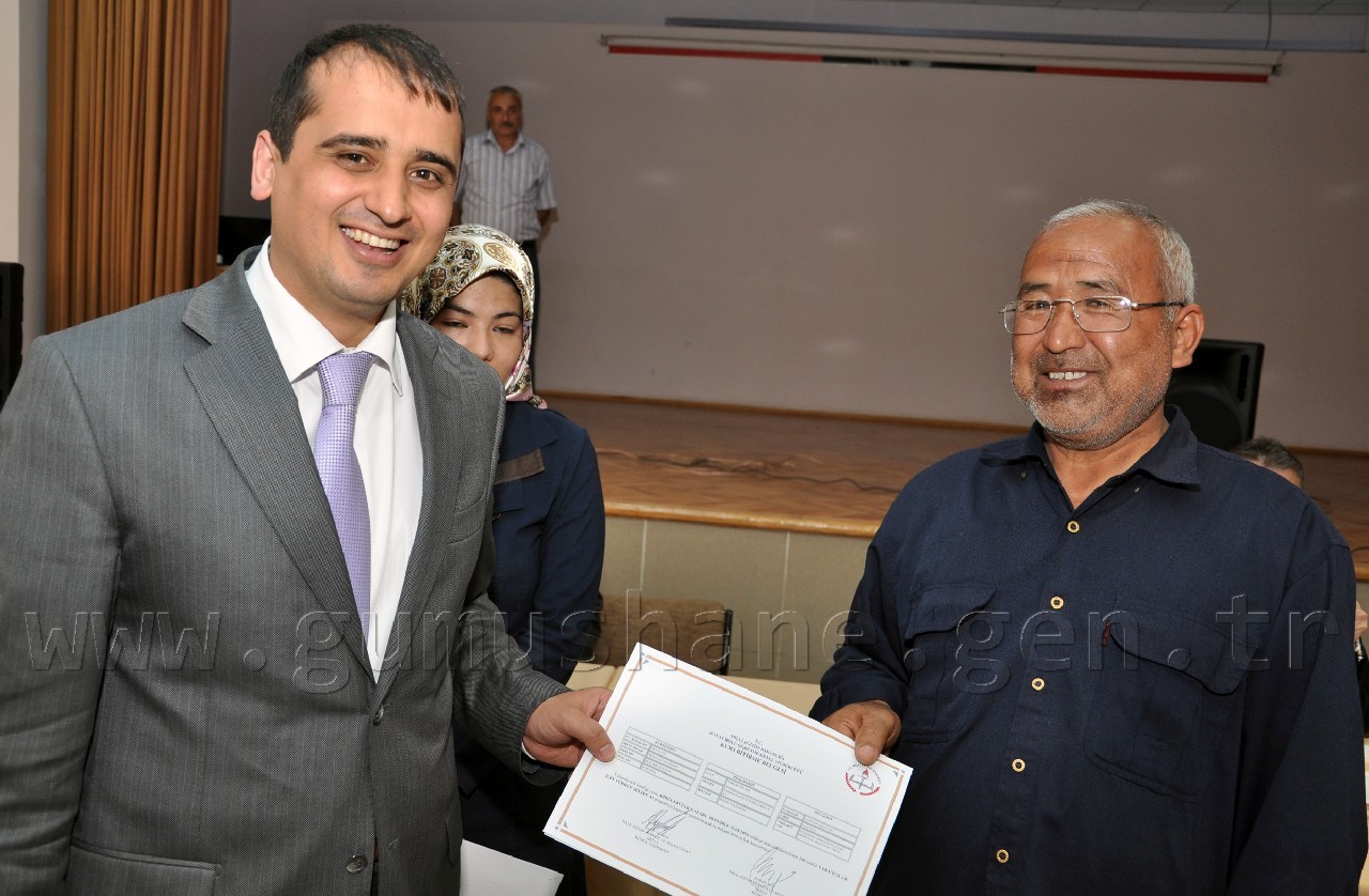 Halk Eğitim Merkezinde Belge Yağmuru 3