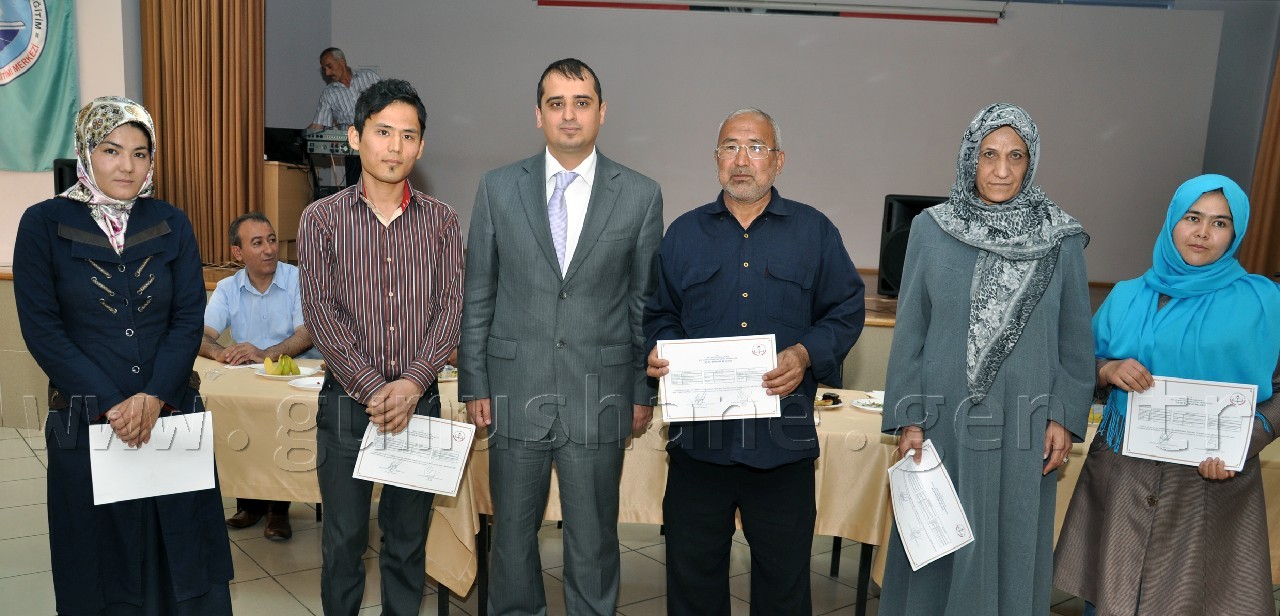 Halk Eğitim Merkezinde Belge Yağmuru 4