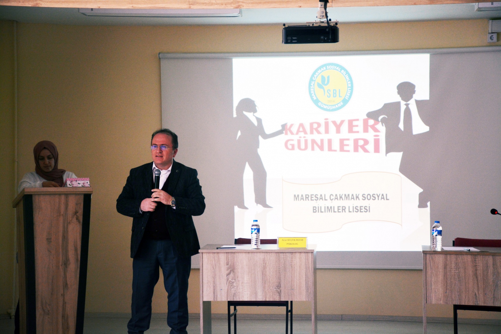Mareşal Çakmak öğrencileri meslekleri tanıyor 4