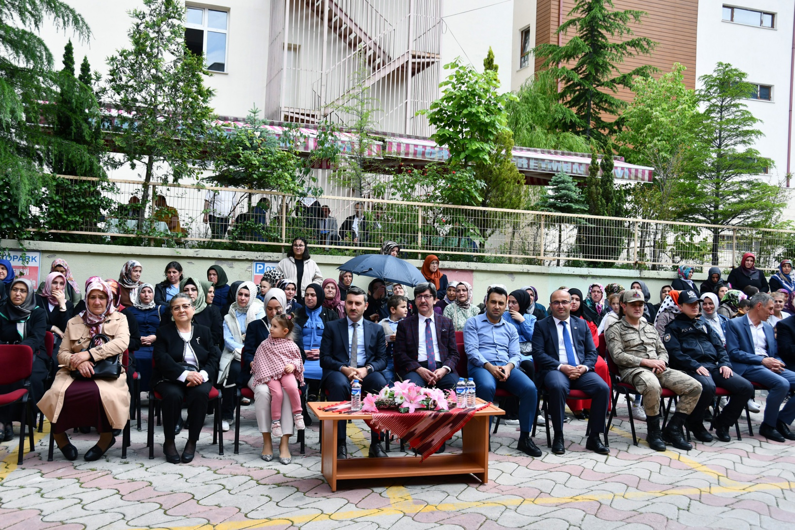 Torul’da Halk Eğitimi sergisi açıldı 25