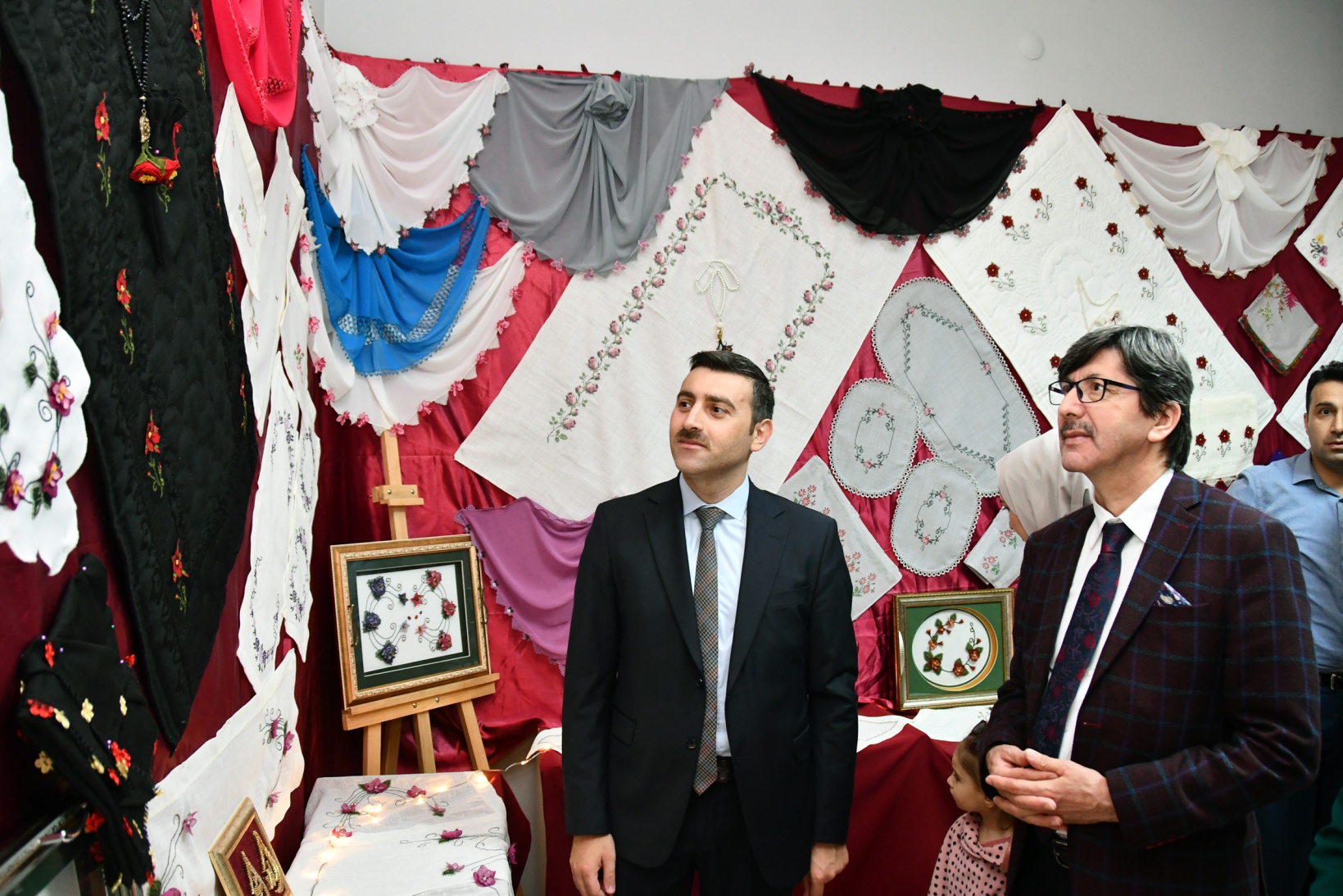 Torul’da Halk Eğitimi sergisi açıldı 27