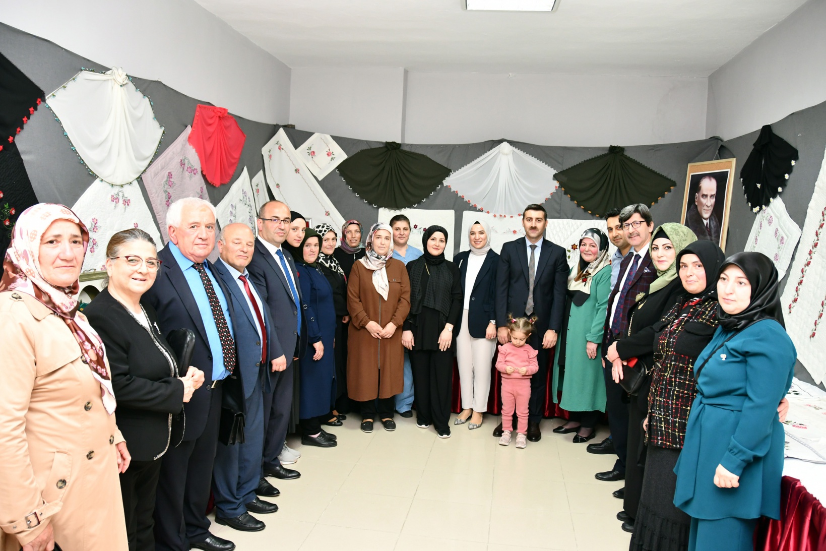 Torul’da Halk Eğitimi sergisi açıldı 5