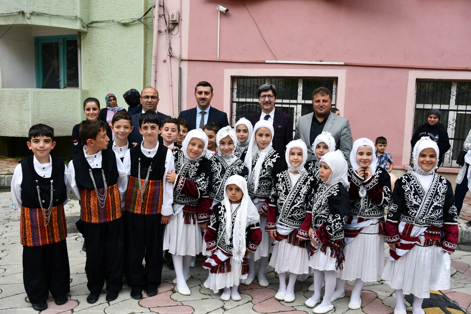 Torul’da Halk Eğitimi sergisi açıldı 15