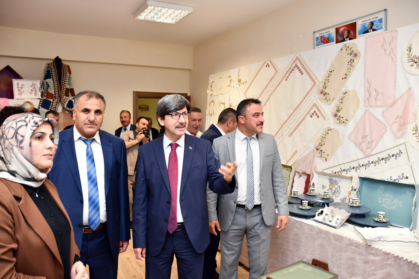 Şiran Halk Eğitimi Merkezinde yılsonu sergisi açıldı 17