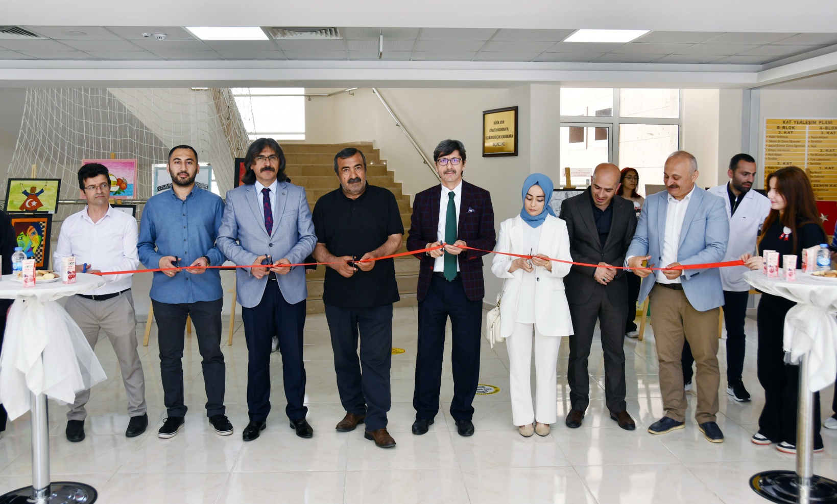 Gümüşhane Lisesi öğrencilerinin resim sergisi beğeni topladı 2