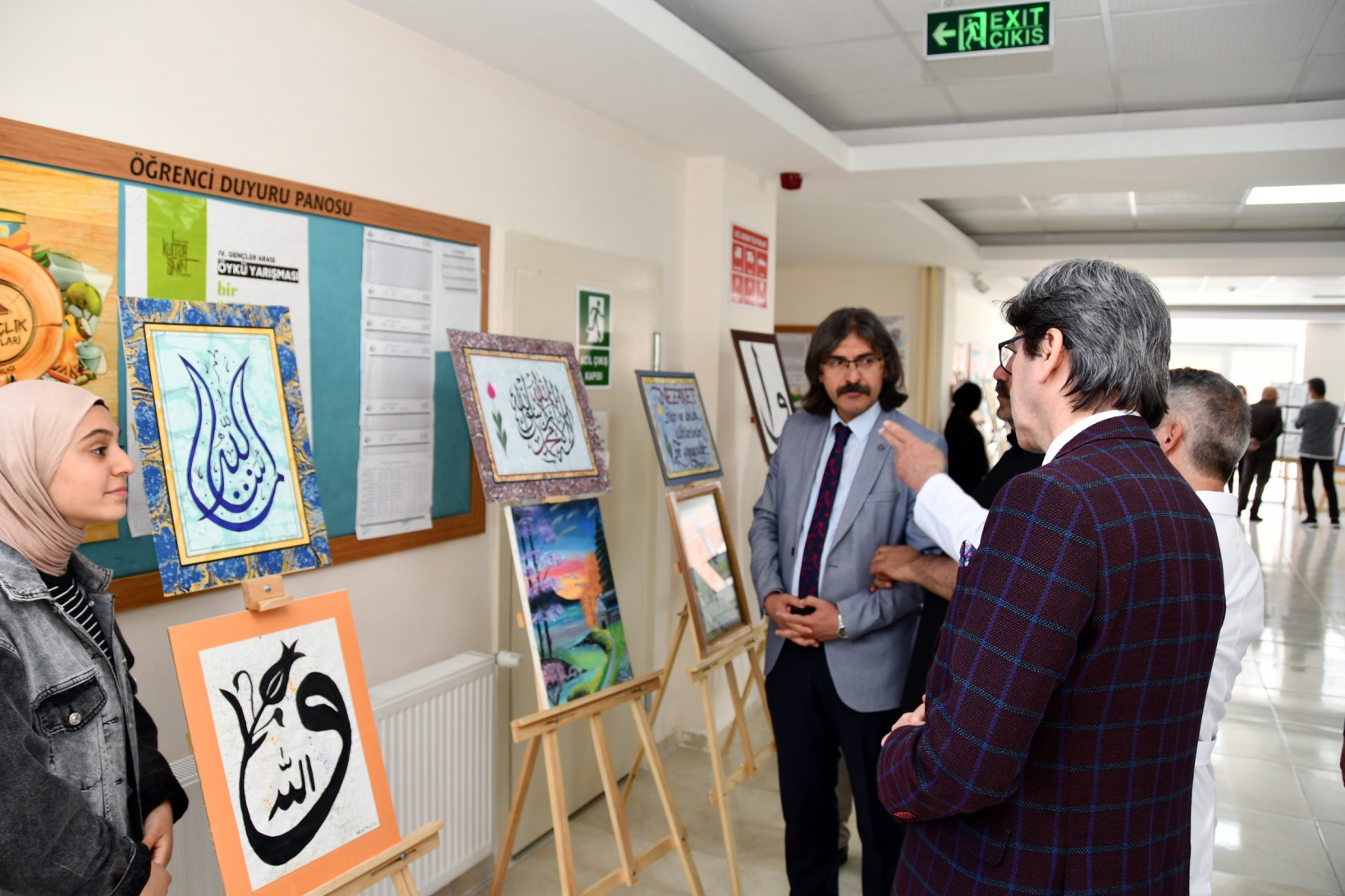 Gümüşhane Lisesi öğrencilerinin resim sergisi beğeni topladı 4