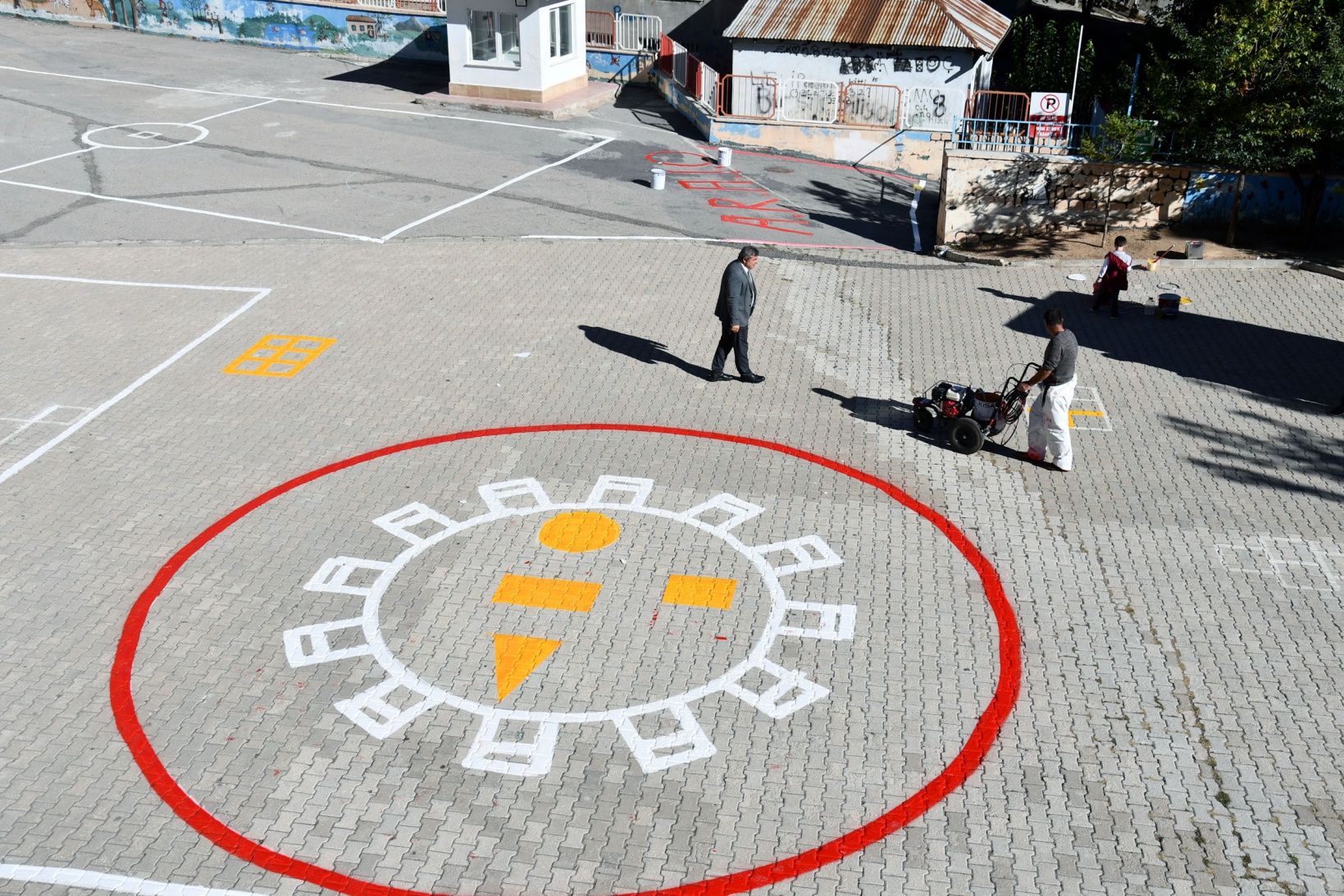 Gümüşhane’de okul bahçeleri rengarenk oyun alanlarına dönüşüyor 14