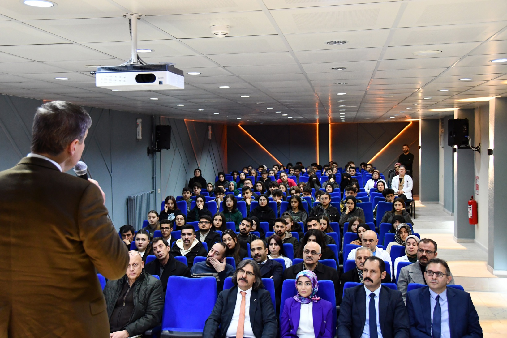 Akif Fen Lisesinde anıldı 8