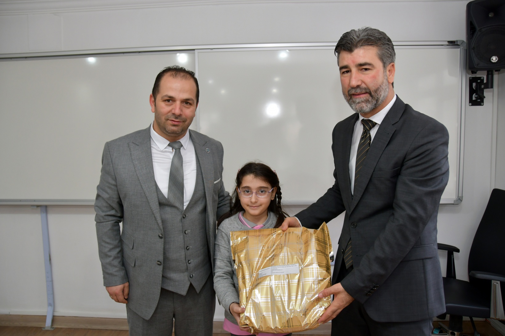 Dilimizin Zenginlikleri projesinde ödüller sahiplerini buldu 4