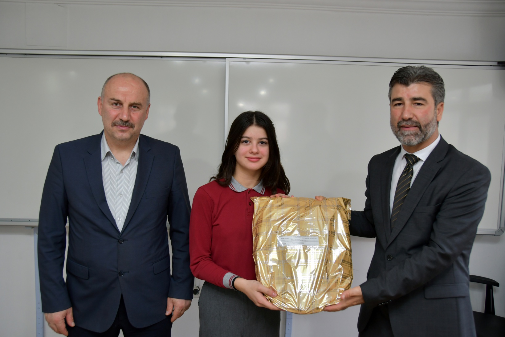 Dilimizin Zenginlikleri projesinde ödüller sahiplerini buldu 3