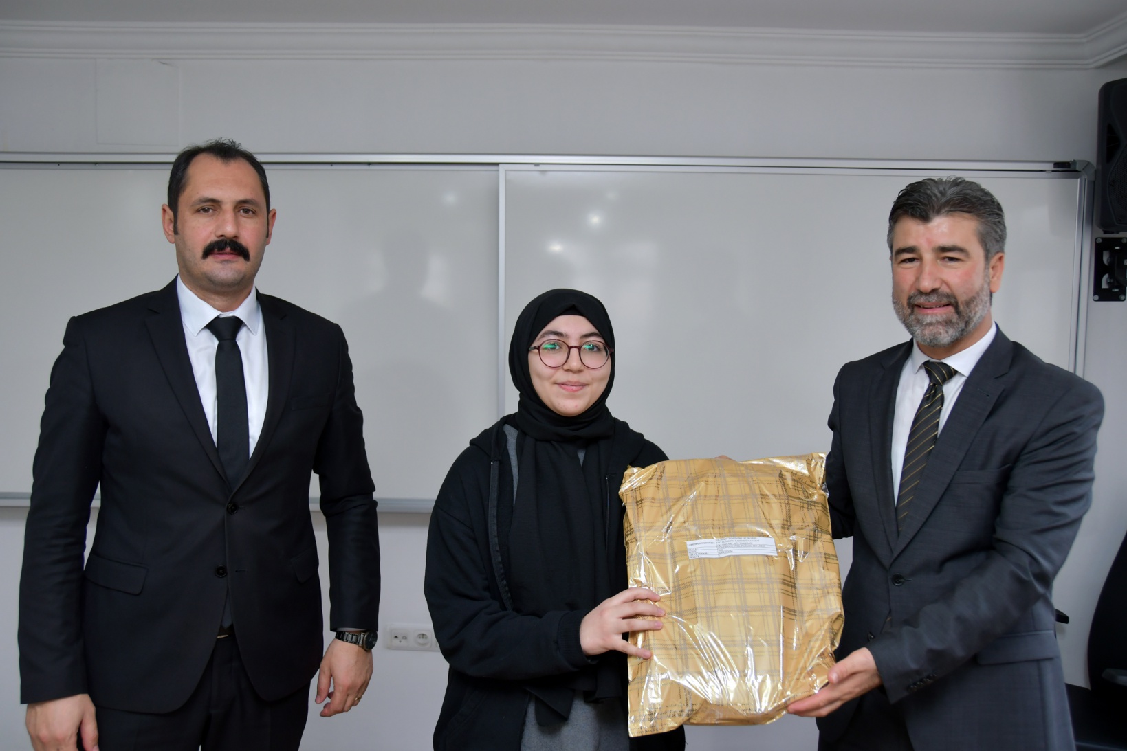 Dilimizin Zenginlikleri projesinde ödüller sahiplerini buldu 1