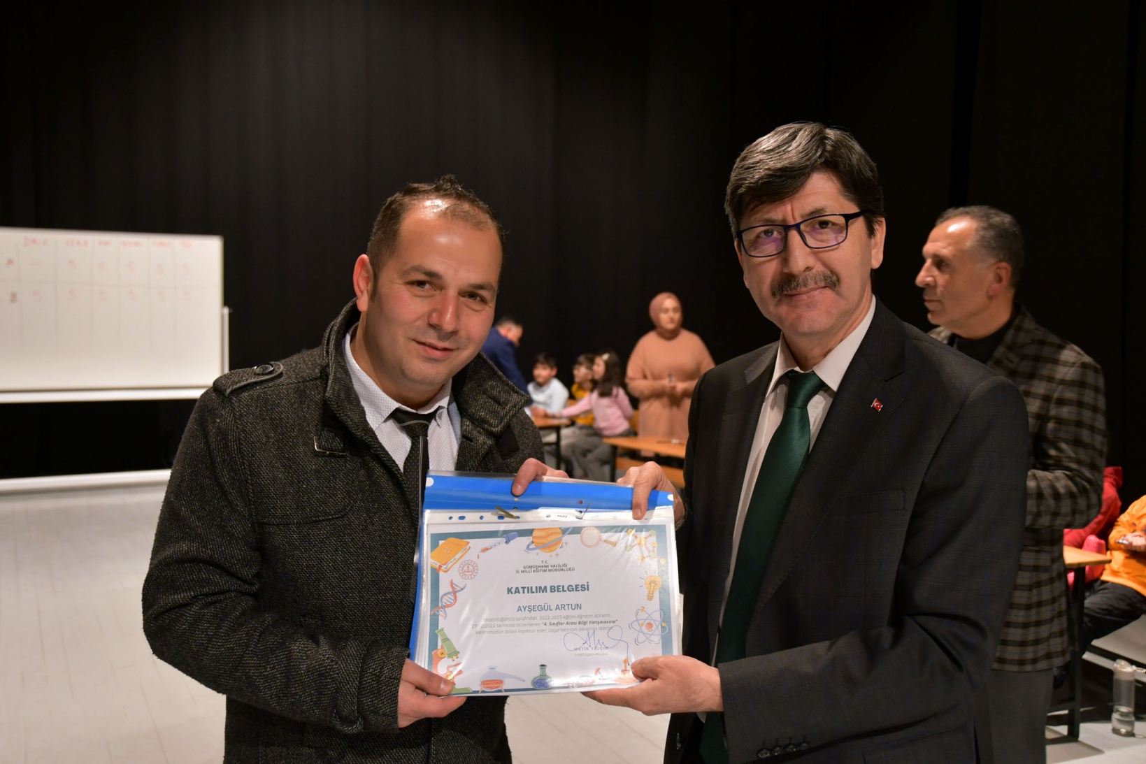 4. sınıflara bilgi yarışması yapıldı 8