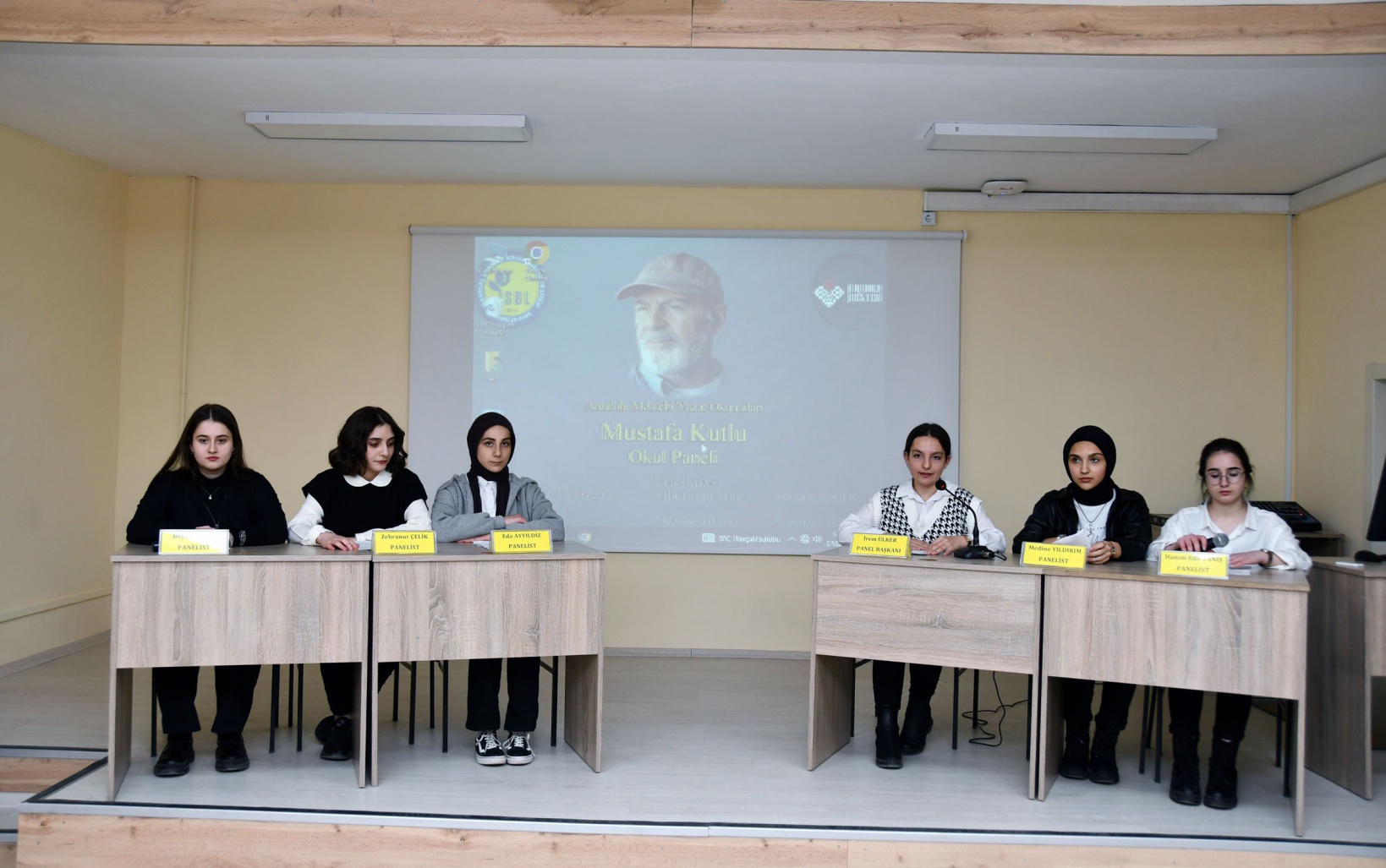 Öğrencilerden Mustafa Kutlu paneli 2