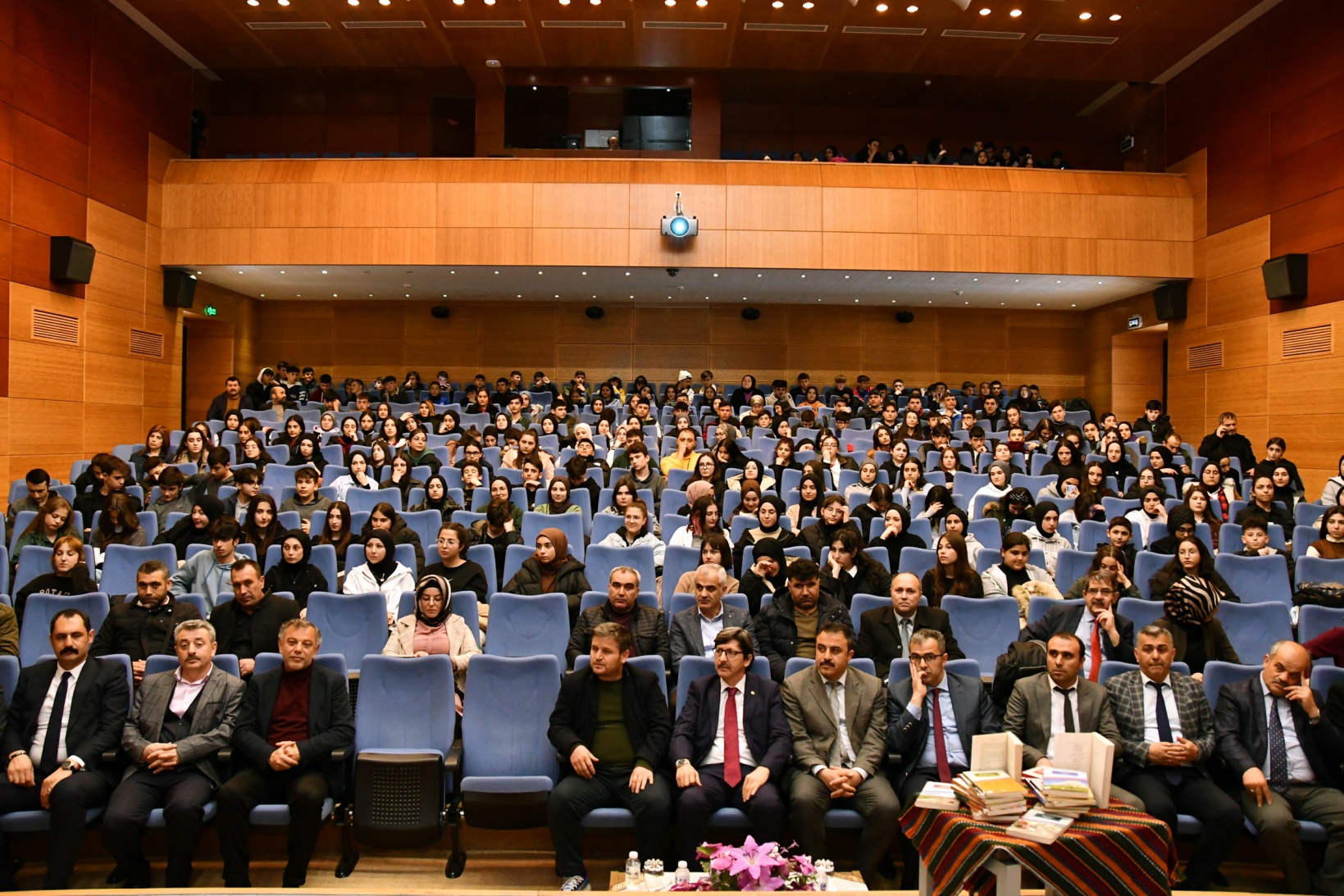 Öğrenciler Mustafa Kutlu il panelini gerçekleştirdi 8