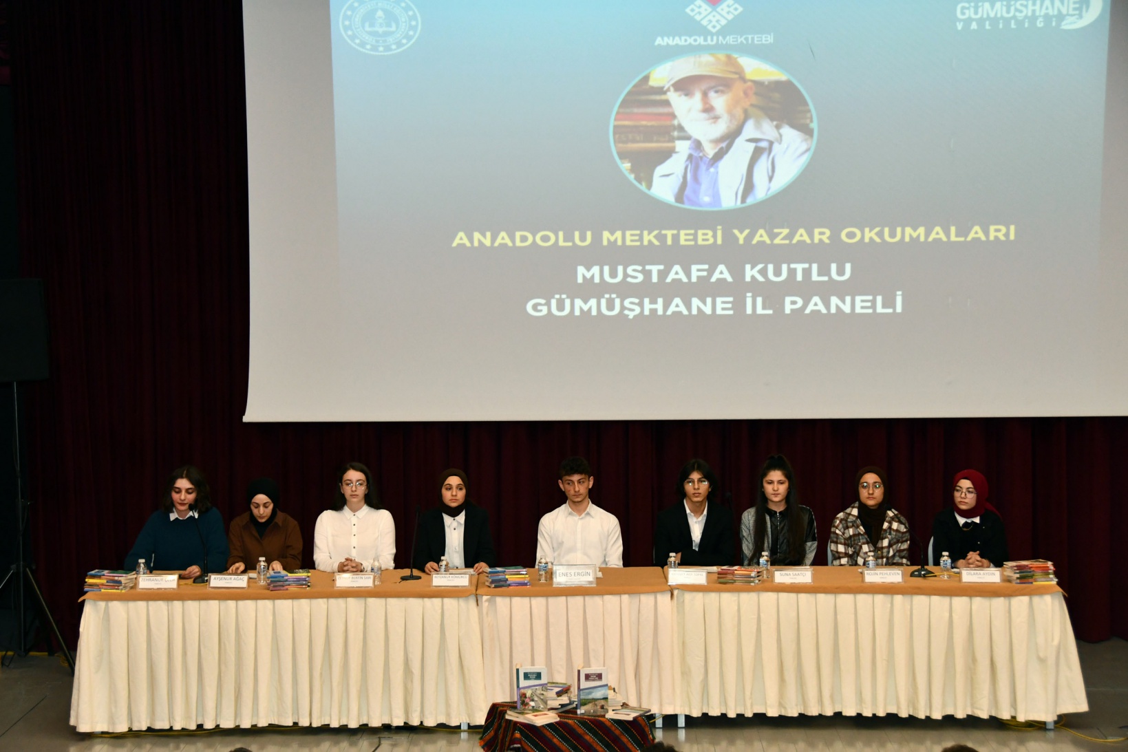 Öğrenciler Mustafa Kutlu il panelini gerçekleştirdi 10