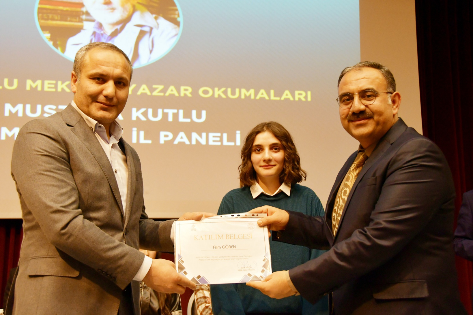 Öğrenciler Mustafa Kutlu il panelini gerçekleştirdi 7
