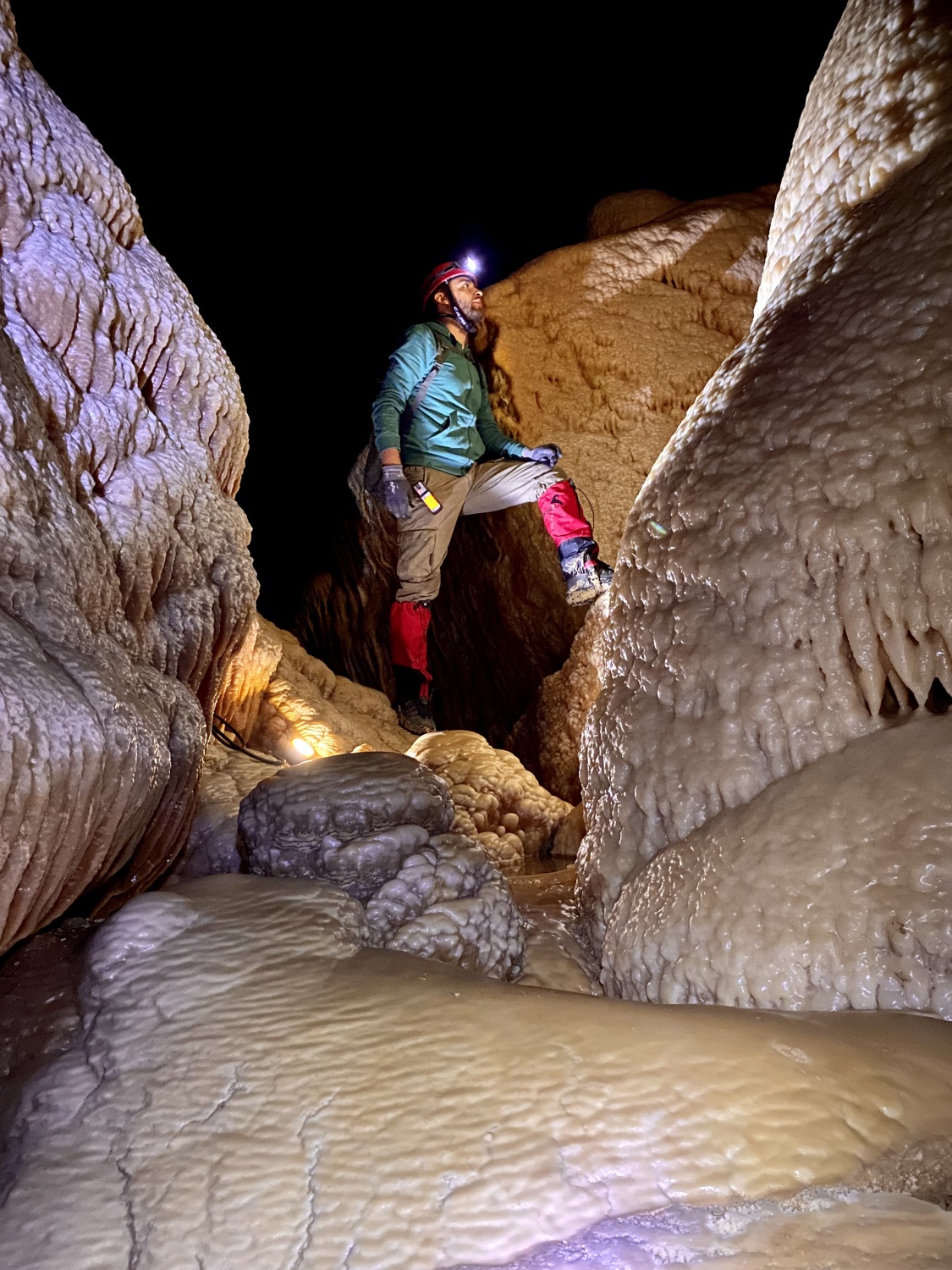 Gümüşhane mağaralarını kayıt altına alıyorlar 7