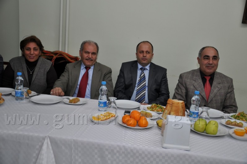 Eğitimcilerden Yıldırım'a Veda Yemeği 1