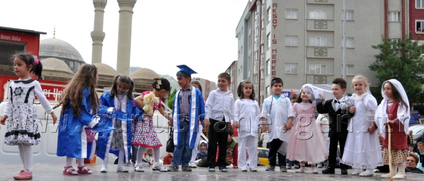 Minikler Merhaba Dedi 14