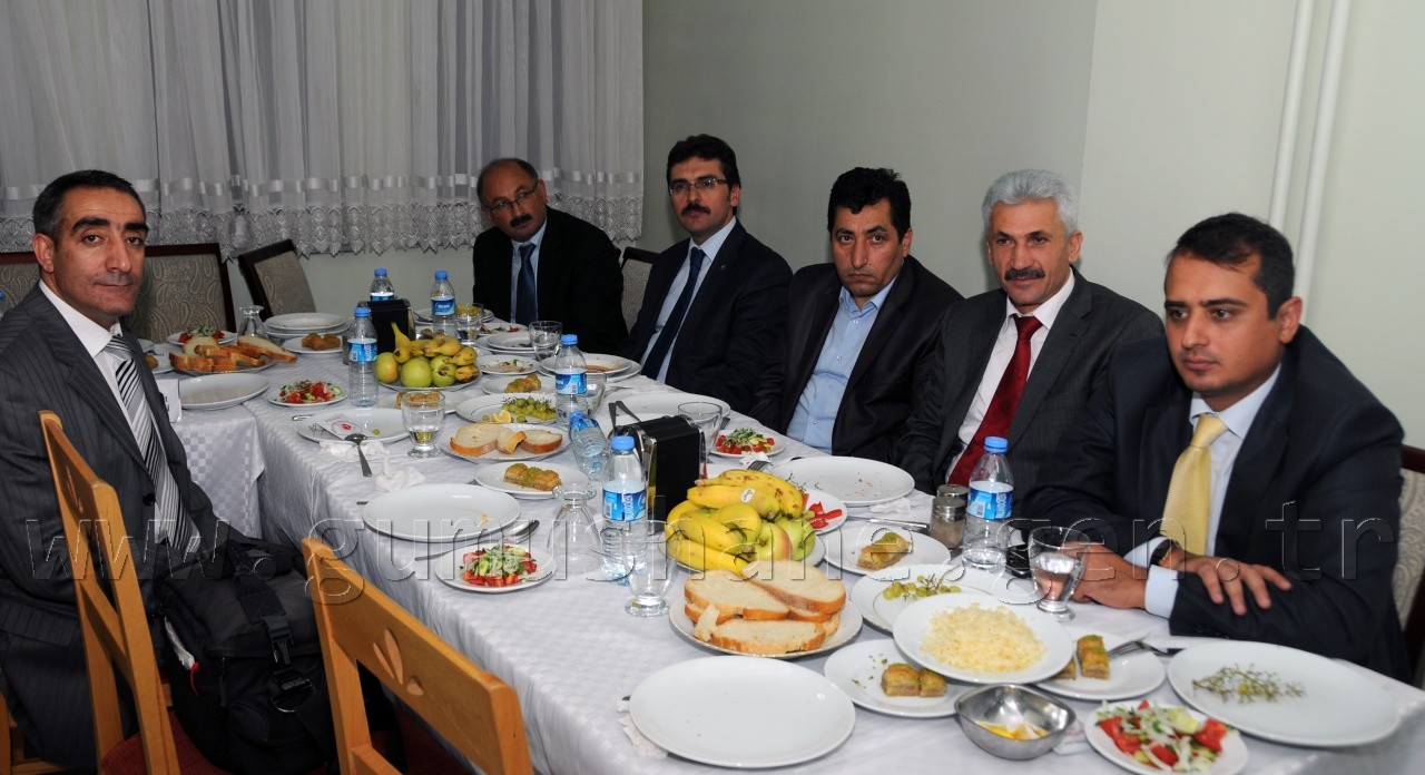 Gümüşhane'de Yeni Öğretmenlere Yemek 3