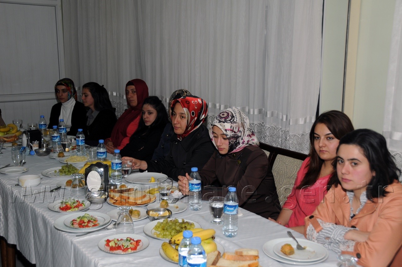 Gümüşhane'de Yeni Öğretmenlere Yemek 5