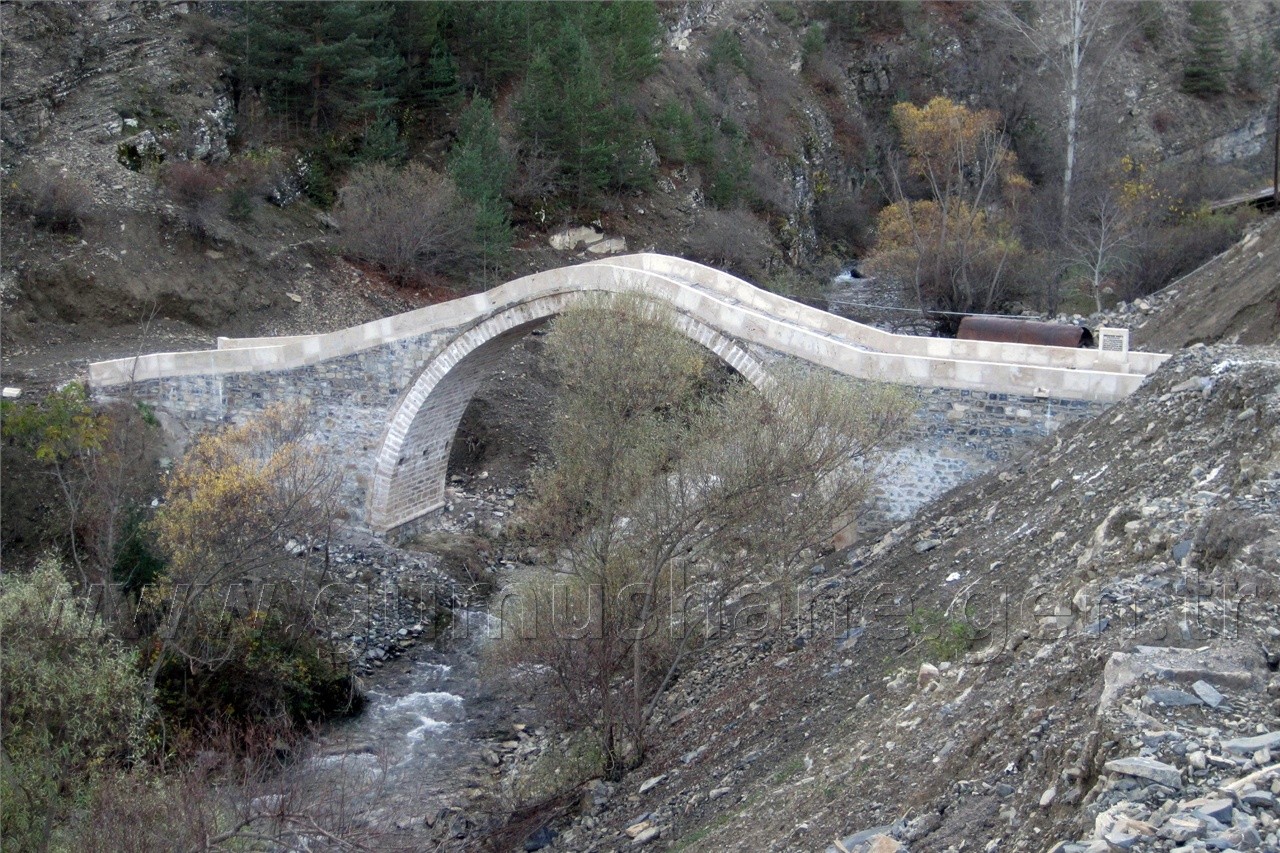Gümüşhane'de Tarihi Köprüler Onarılıyor 2