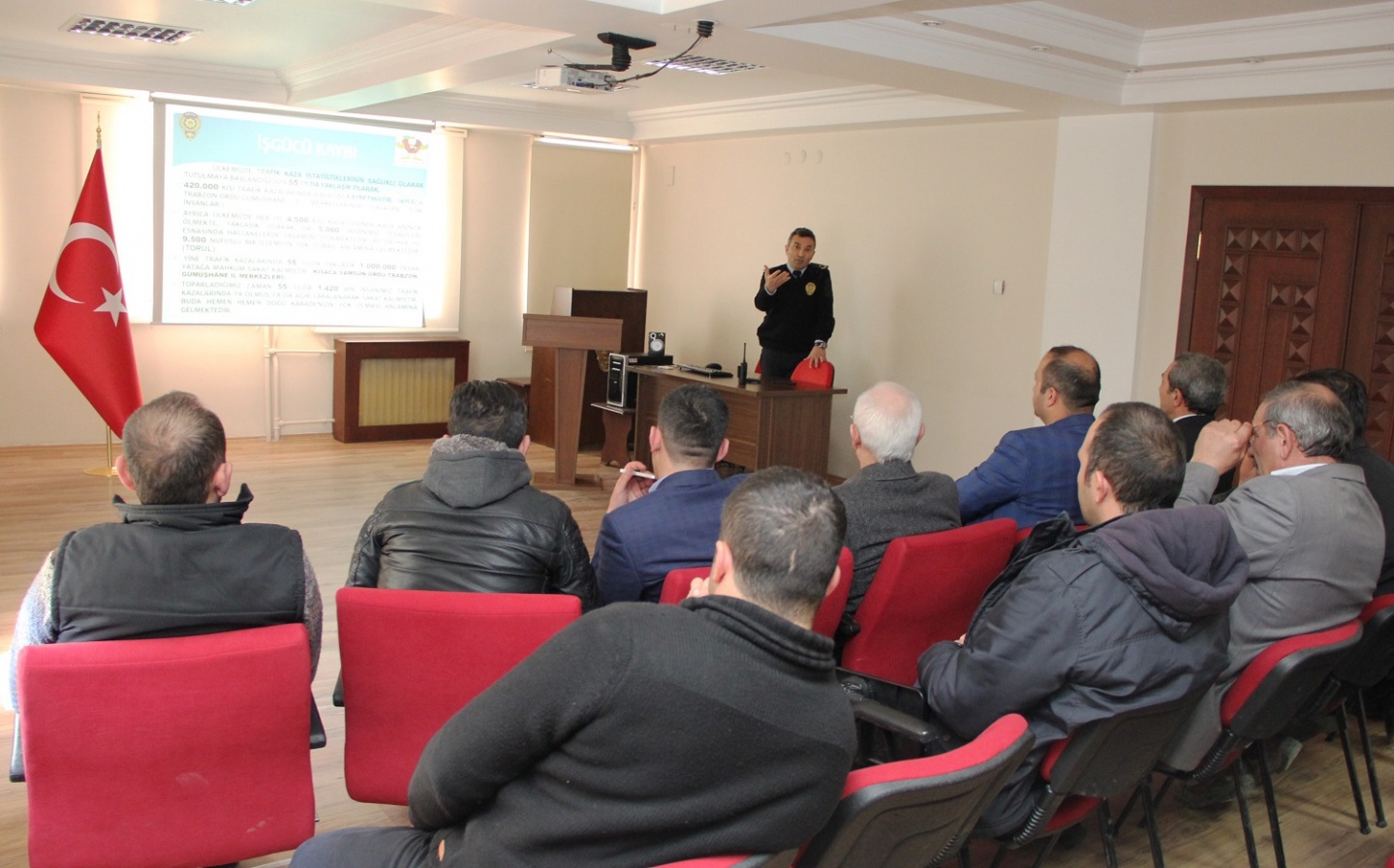 Emniyet dolmuşçuları bilgilendirdi 3