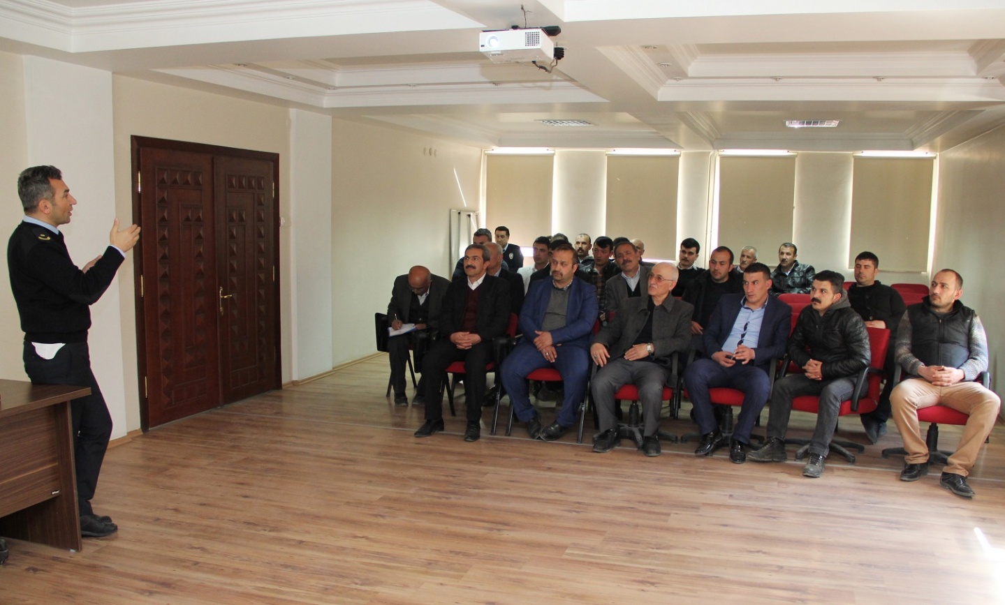 Emniyet dolmuşçuları bilgilendirdi 4