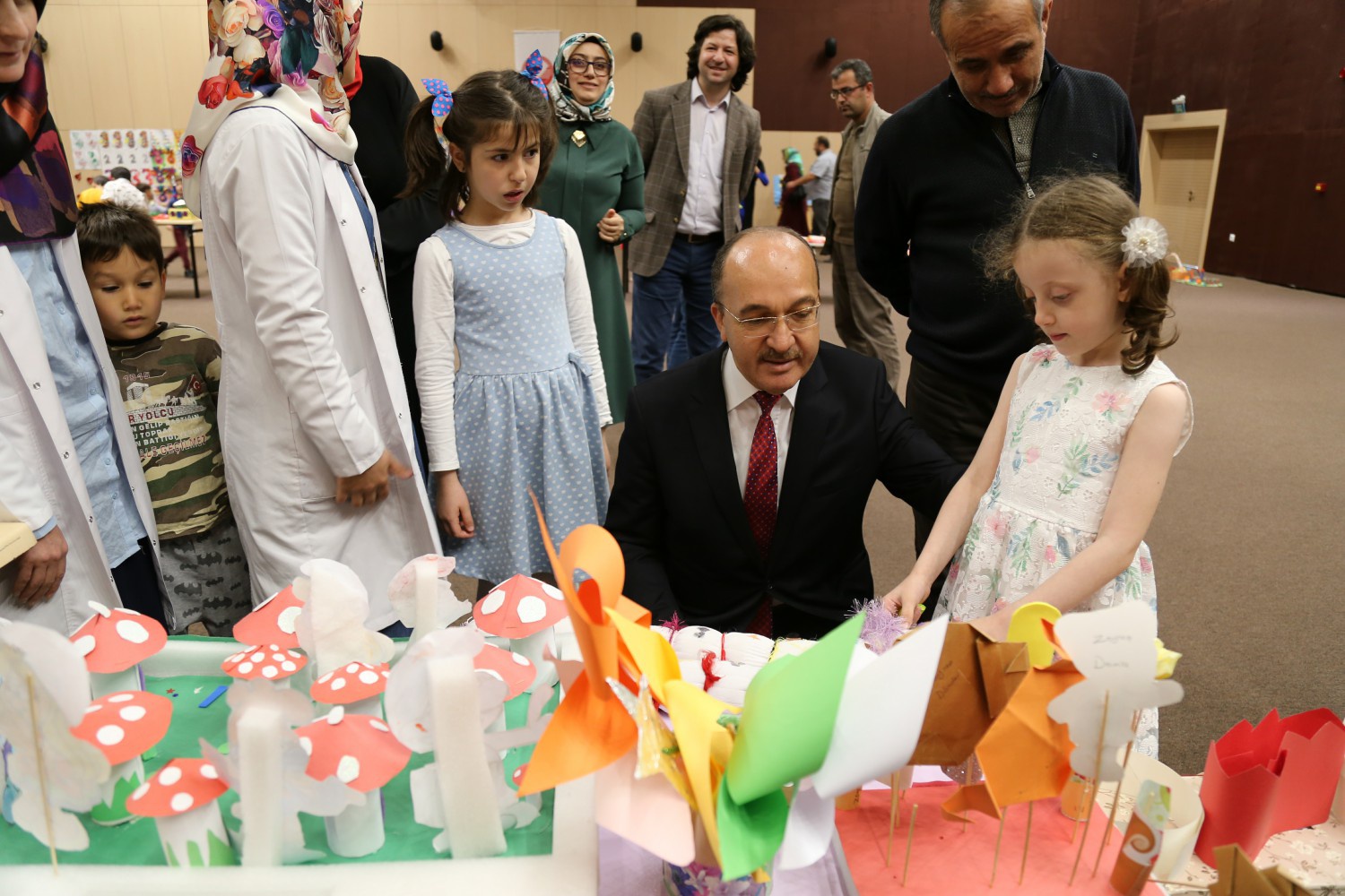 Miniklerden yılsonu sergisi 10