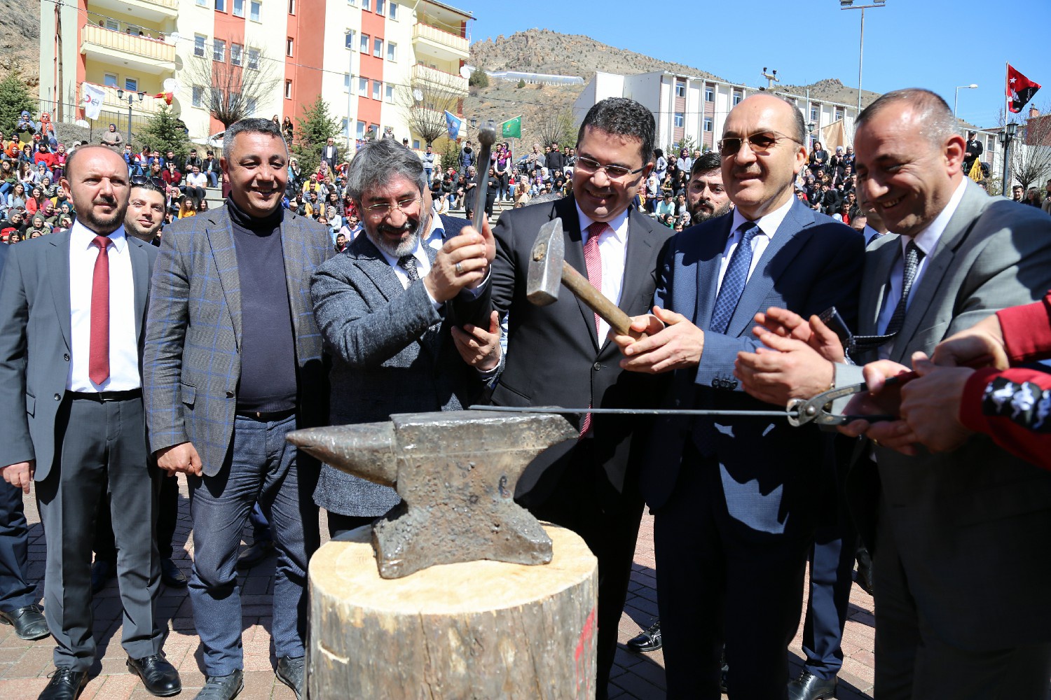 GÜ’de Nevruz Programı Coşkulu Bir Şekilde Kutlandı 6