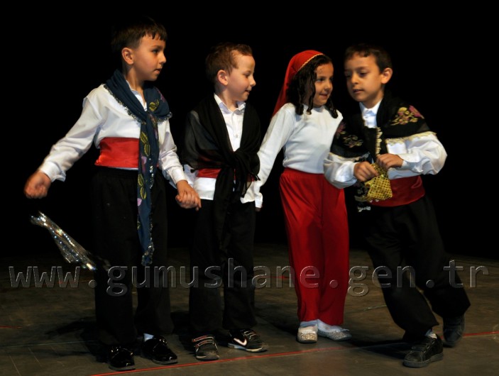 Minik Öğrenciler Kep Attı 10