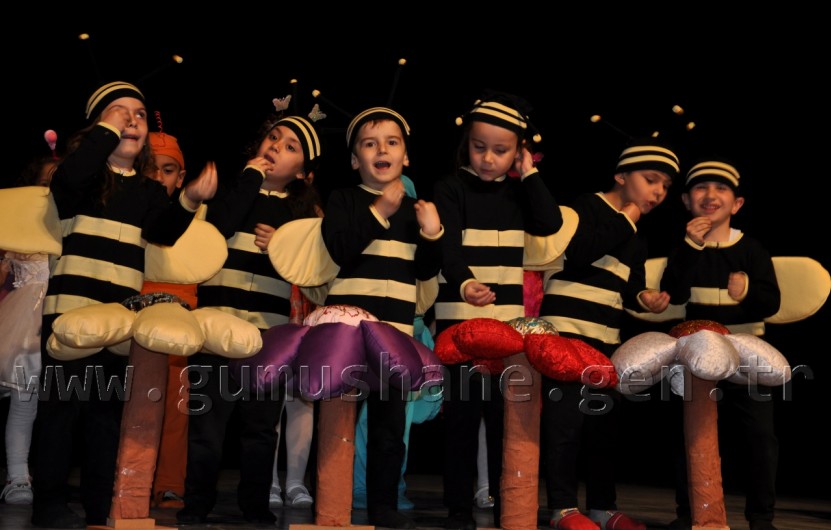 Minik Öğrenciler Kep Attı 11