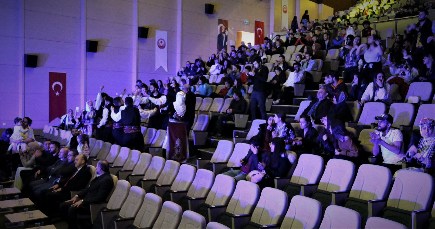 Öğrenciler Grup Canca ile coştu 6