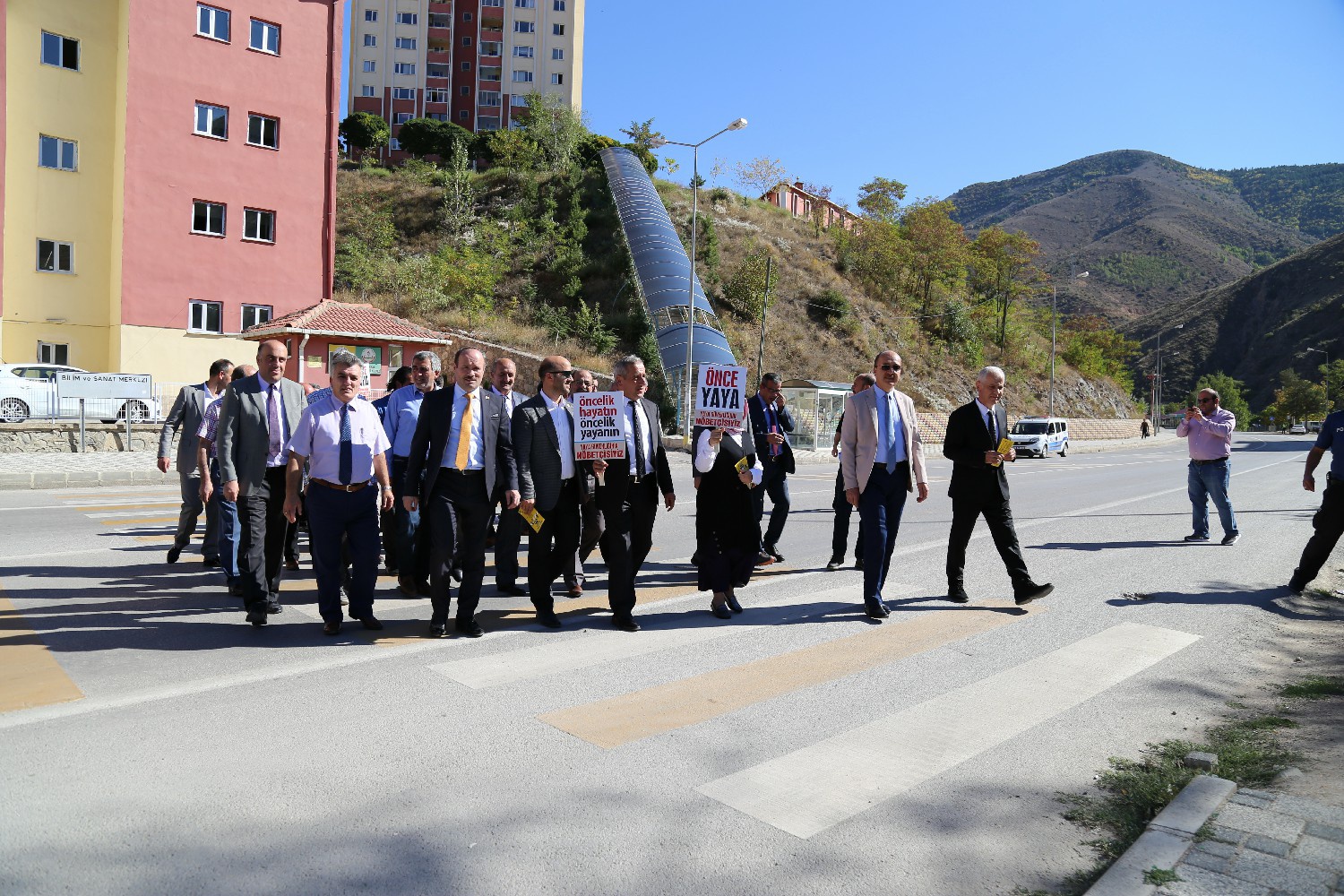 Üniversite’de ‘Öncelik Hayatın, Öncelik Yayanın’ 7