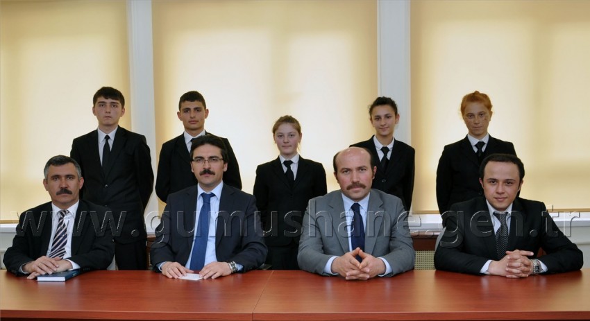 Gümüşhaneli 5 Öğrenci Avrupa Yolcusu  3