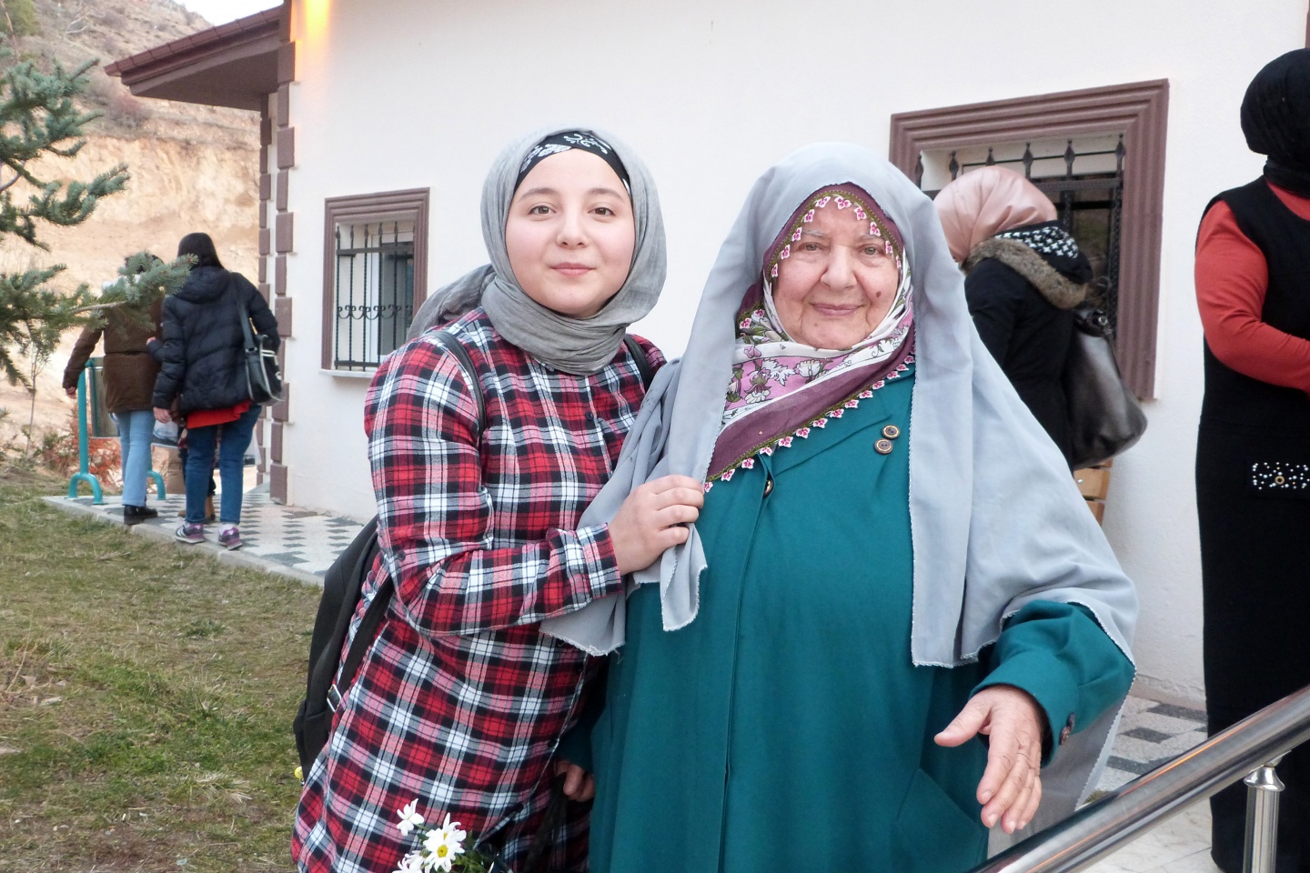 ‘Bir Köprü de Biz Kuralım’ projesi yüz güldürüyor 9