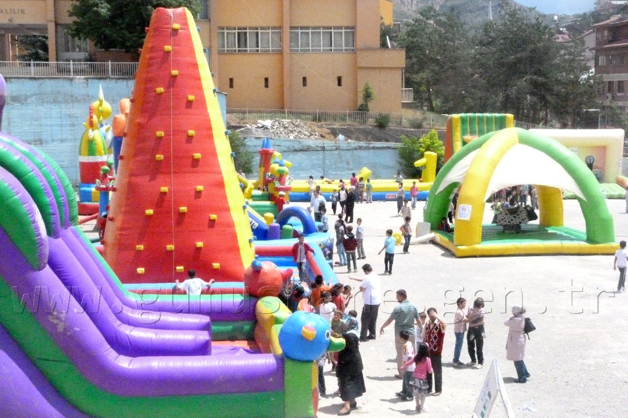 Gümüşhane'de Çocuklar ve Gençler Doyasıya Eğlendi 3