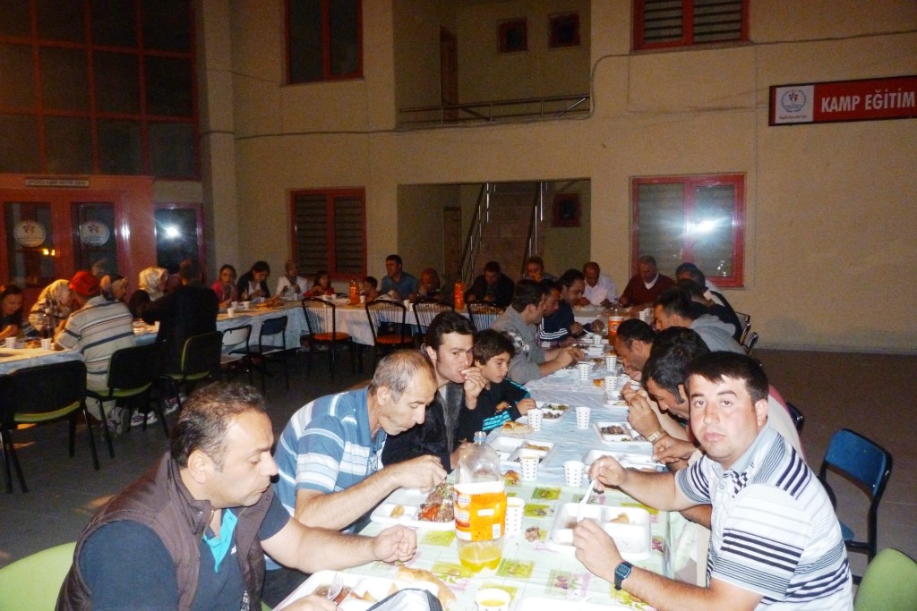  Gençlik Spor İftarda Buluştu 3