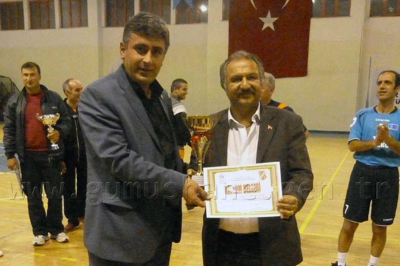 Kurumlar Arası Voleybol Turnuvası Sona Erdi 25