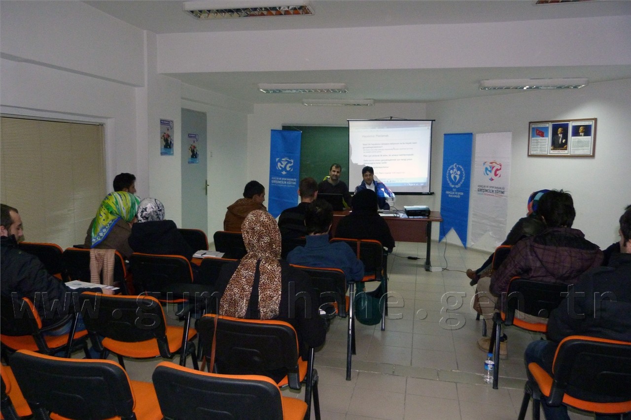 Gümüşhaneli Gençlere Girişimcilik Kursu 3