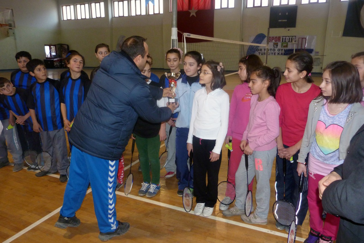 Okul Sporları Badminton Şampiyonası Sona Erdi 1