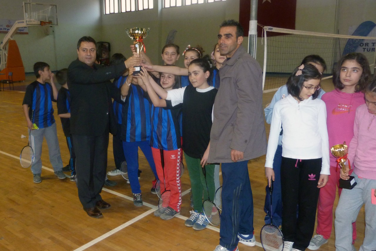 Okul Sporları Badminton Şampiyonası Sona Erdi 5